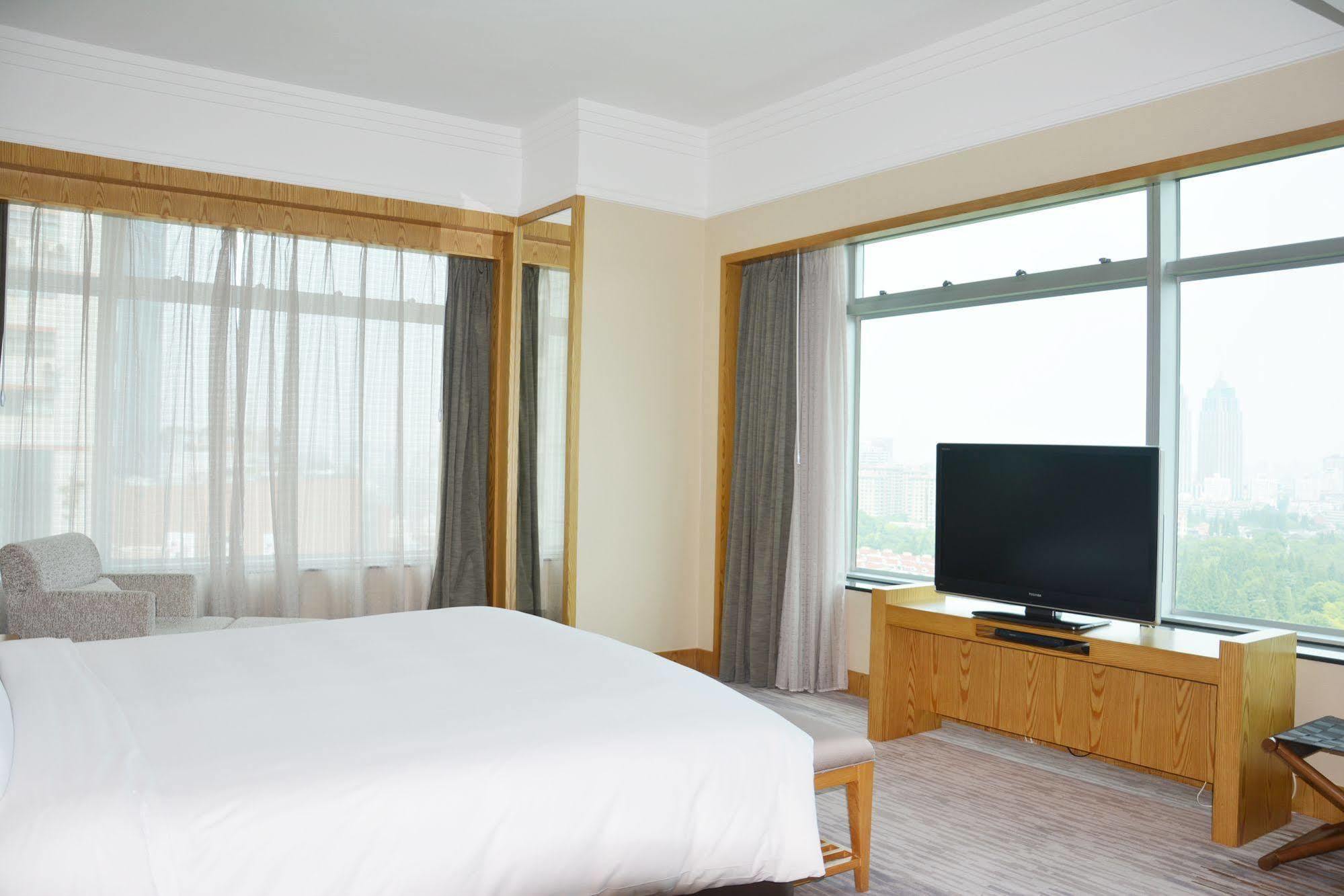 Caption By Hyatt Zhongshan Park Шанхай Екстериор снимка
